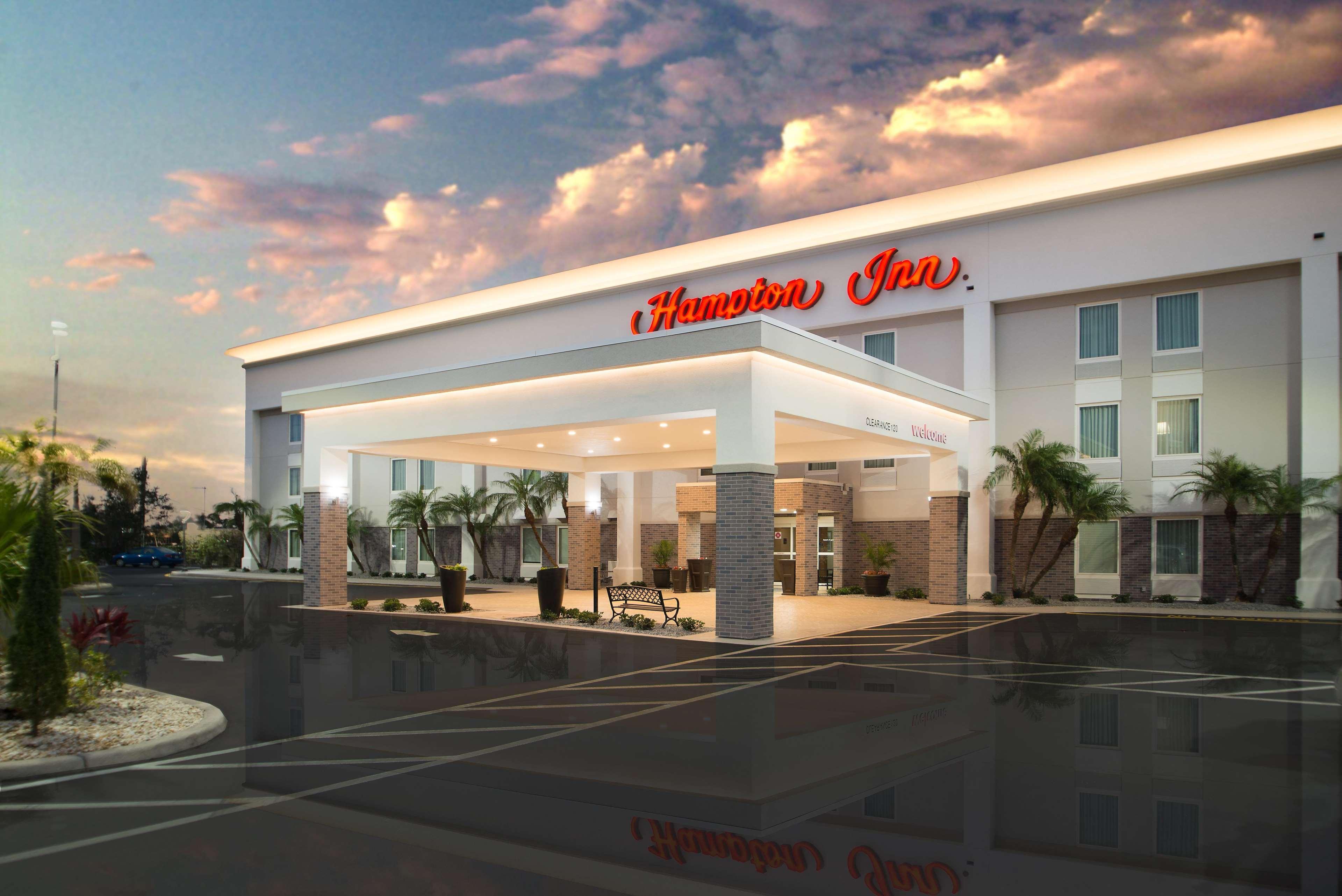 Hampton Inn Port Charlotte Exteriör bild